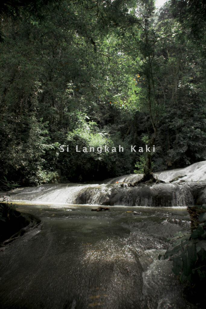 6 Air Terjun Tinggi di Sukabumi Yang Wajib Dikunjungi