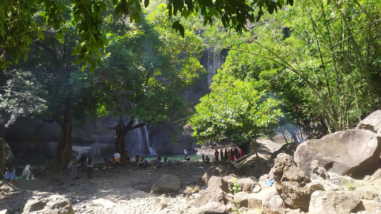 Curug Larangan Sukabumi