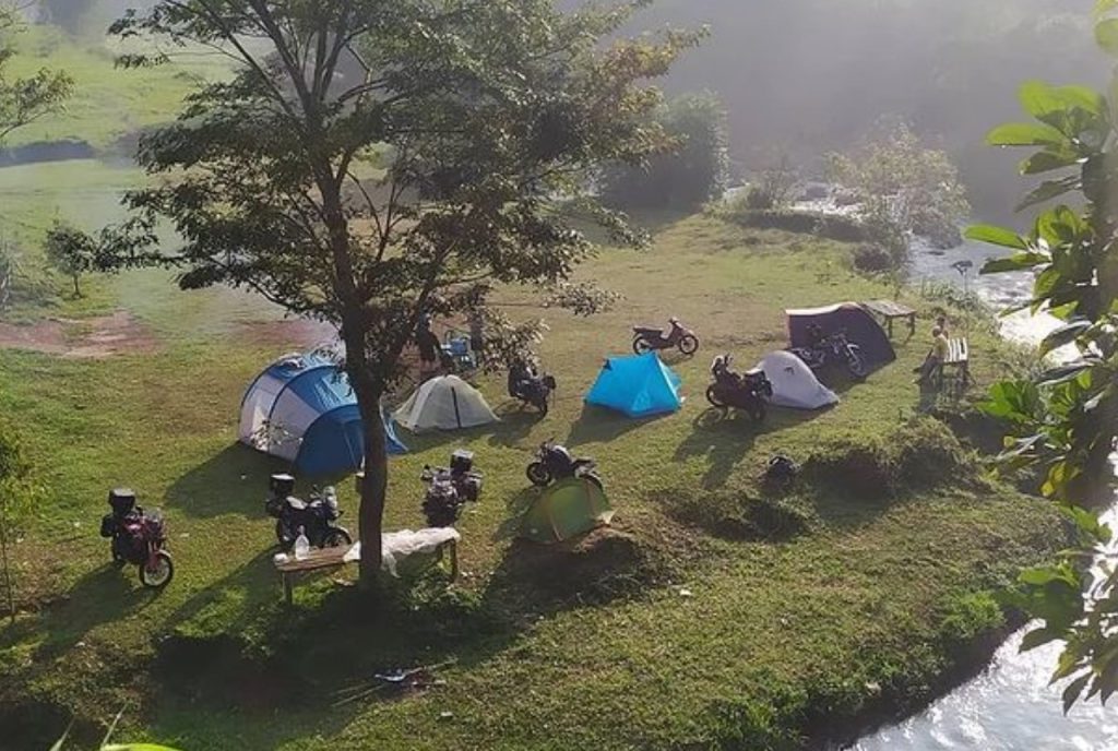 Smiling Cinangka Camping Ground Cianjur