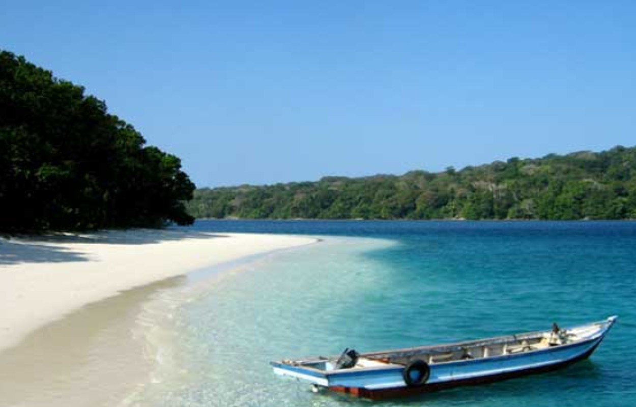 Pantai Ciputih atau pantai Tanjung Putih Pandeglang Banten | Foto: Ist