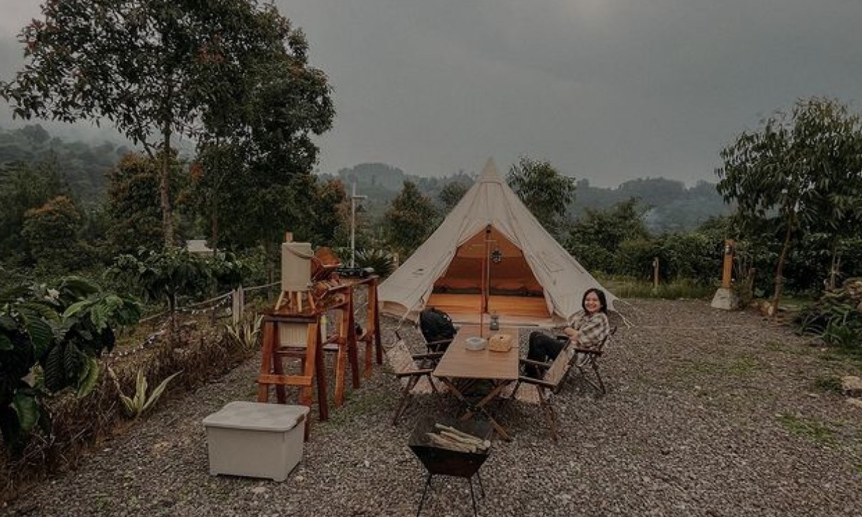 Rawdee Glamping Bogor lokasi berlibur yang pas untuk kamu yang suka kegiatan outdoor dan penggemar kopi sejati | Foto: Instagram/rawdeeglamping.id