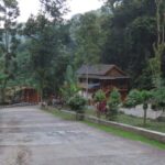 Paseban Fly Resort Sukabumi yang bisa dijadikan alternatif menikmati liburan dan sangat cocok untuk yang ingin menjauh dari hiruk pikuk perkotaan