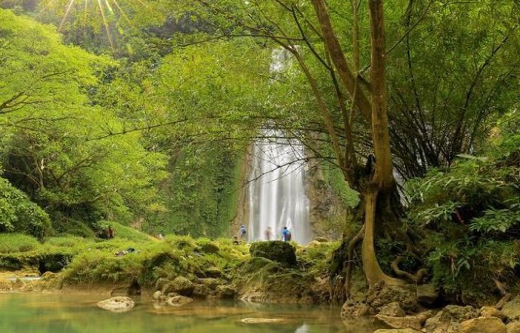 Curug Cikaso Sukabumi