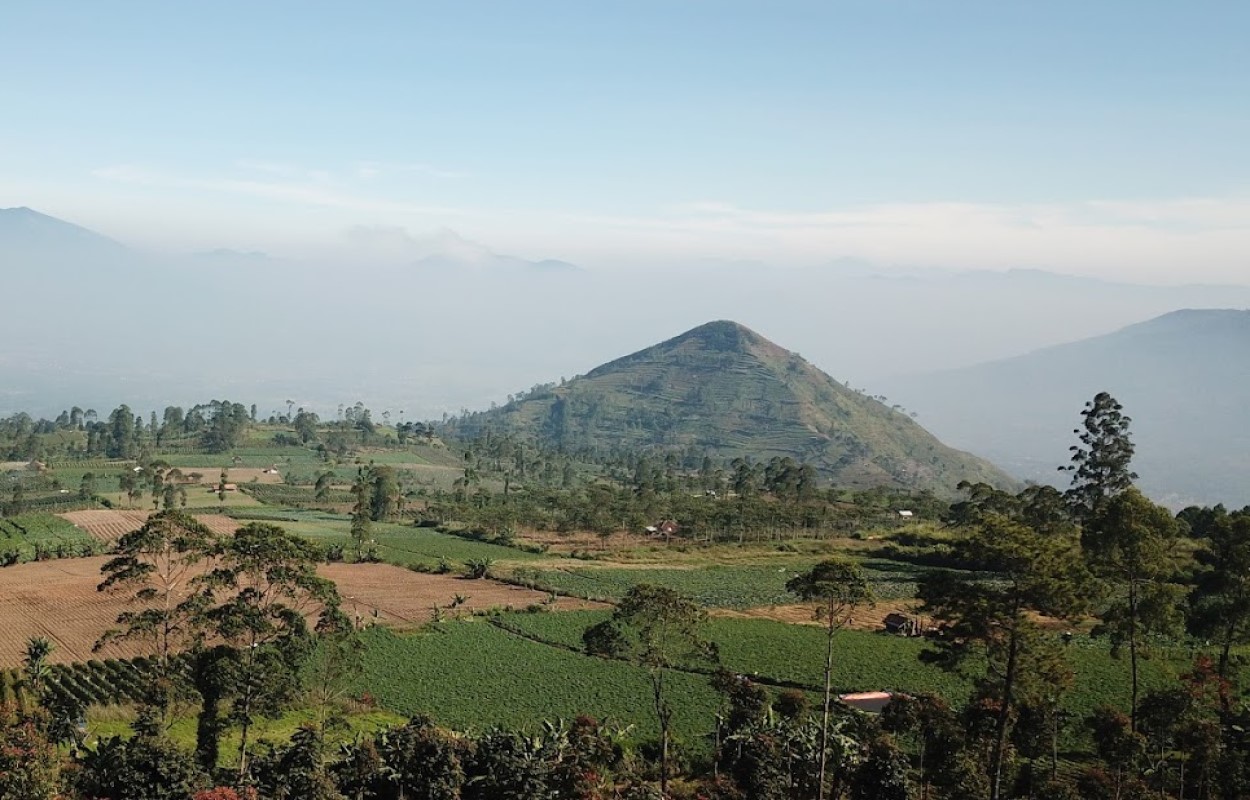 Gunung Sadahurip Garut | Foto: Google Maps/Fikri Fahru Roji