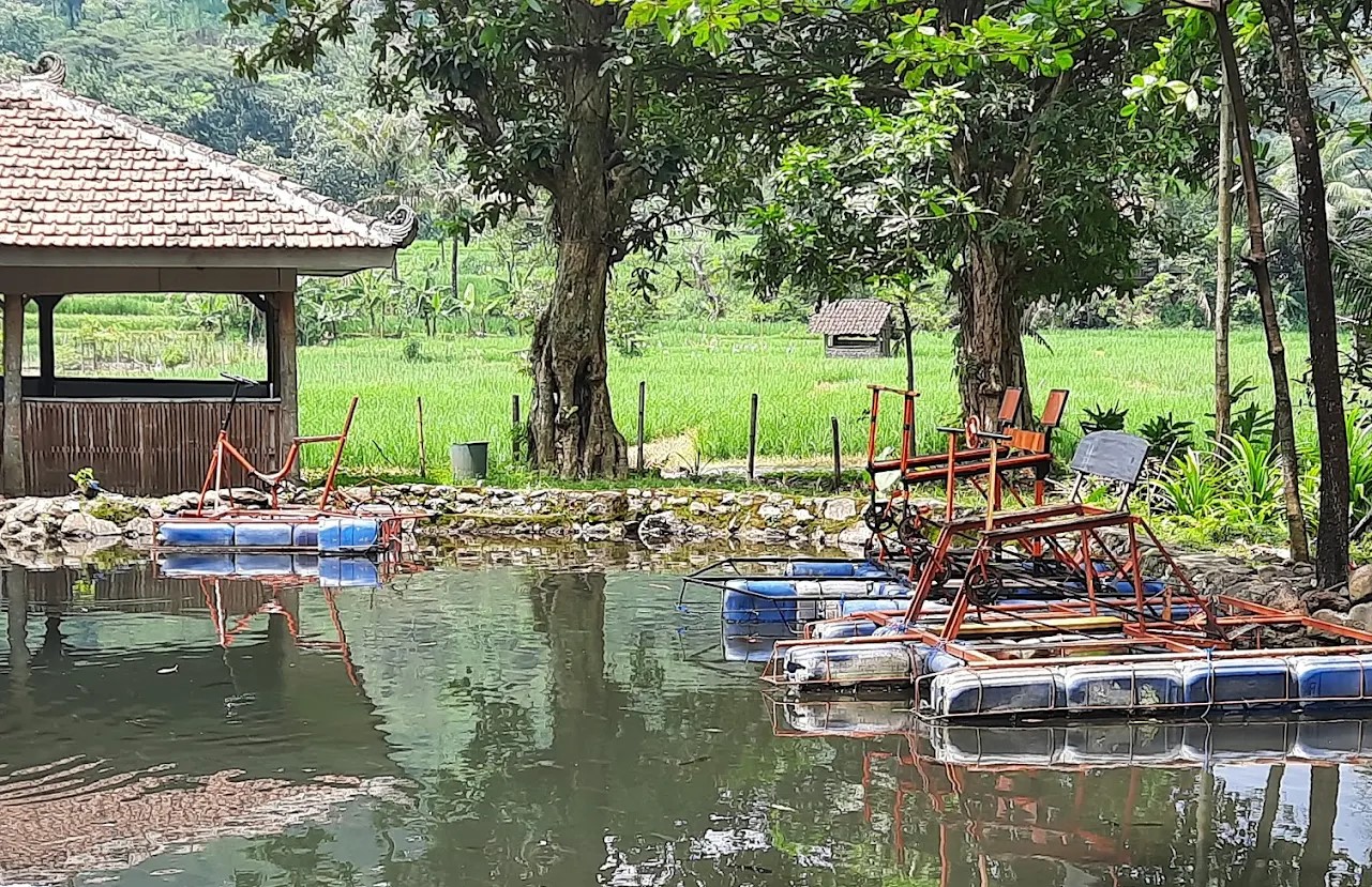 Sumber Air Krabyakan yang bisa menjadi alternatif tempat liburan di Kabupaten Malang | Foto: Googlemaps/doddy rachman