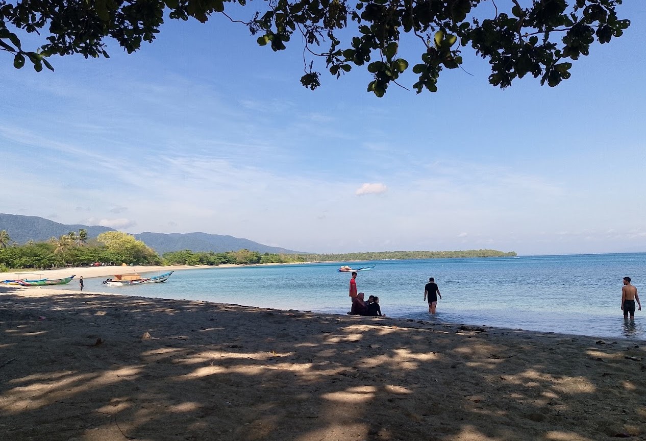 Suasana Pantai Daplangu Pandeglang, Banten | Foto: Googlemaps/Dani Adiawan