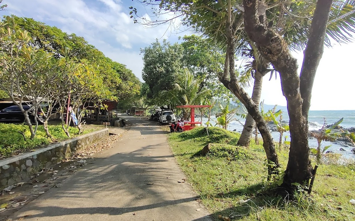 Pantai Cipunaga Simpenan, Sukabumi | Foto: Gmaps/Fajar Adriyanto