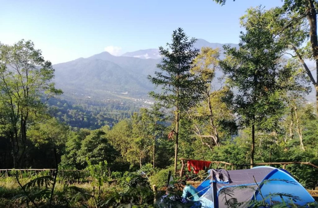 Curug Batu Gede Cisuren Camp Bogor | Foto: curugbatugedecamp.com