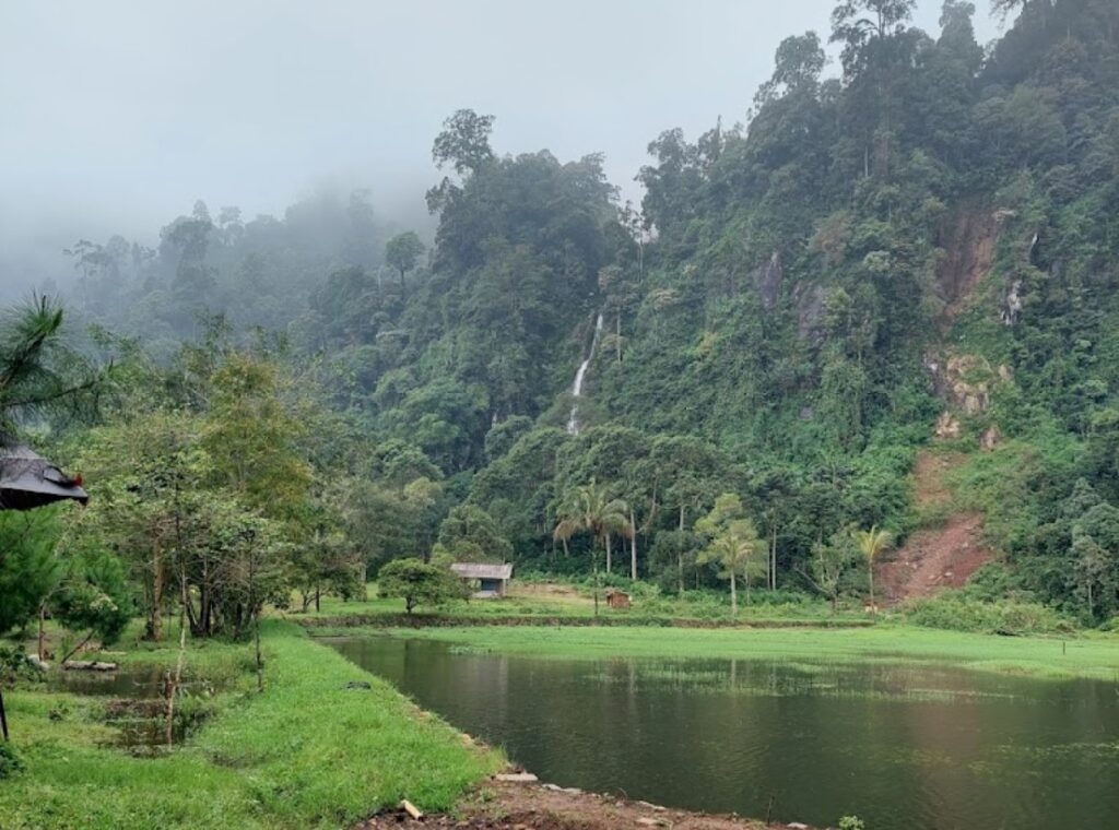 Curug Cibeureum Jonggol Bogor | Foto: Gmaps/Budi Kurniawan